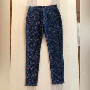 BDG Floral print high rise skinny jeans